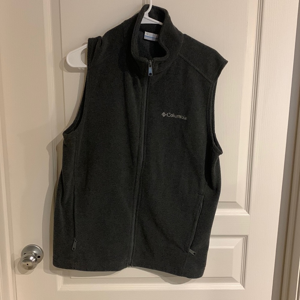 Columbia Vest in Small